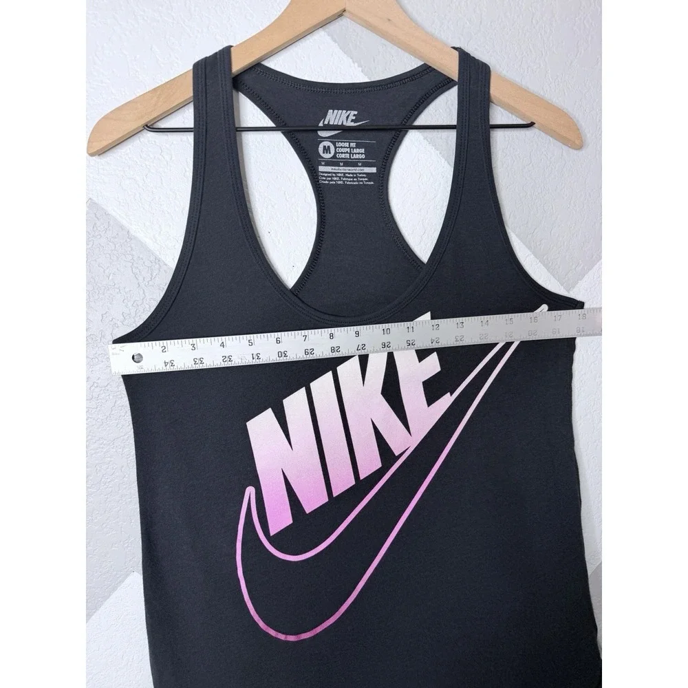Nike women futura
